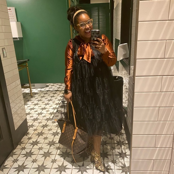 Meet your posher! - Picture 6 of 17